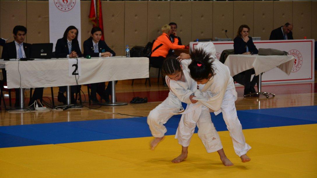 Türkiye Judo Yıldızlar Grup Birinciliği Müsabakaları İlimizde