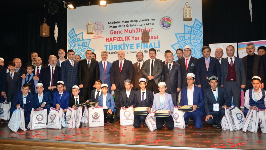 Genç Muhafızlar Hafızlık Yarışması Türkiye Finali İlimizde Gerçekleştirildi.
