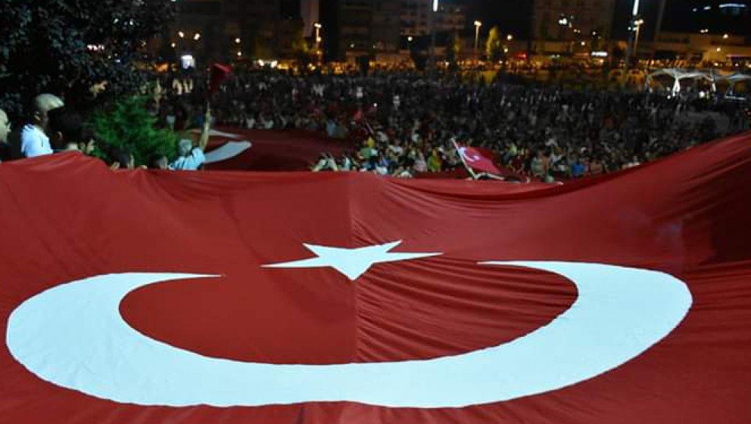 İl Millî Eğitim Müdürümüz Mehmet Fatih VARGELOĞLU'nun 15 Temmuz Demokrasi ve Millî Birlik Günü Mesajı