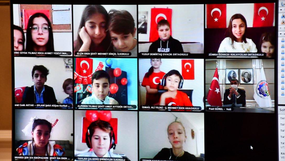 Valimiz Sayın Fuat GÜREL ve İl Millî Eğitim Müdürümüz Mehmet Fatih VARGELOĞLU  Video Konferans ile Öğrencilerin Bayramını Kutladı