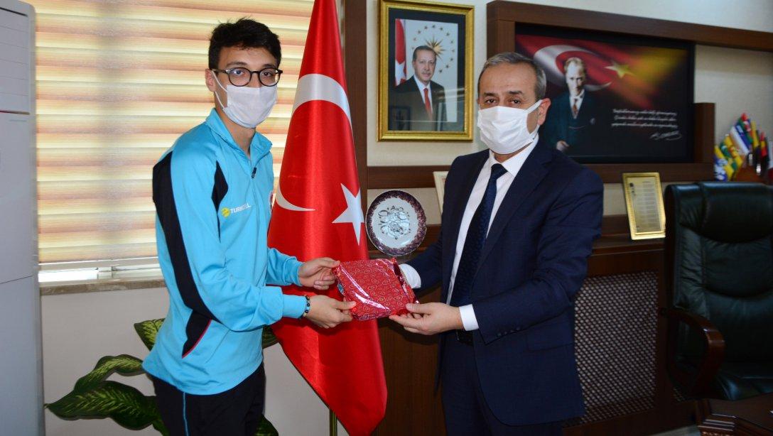 Öğrencimiz Atletizmde Türkiye Birincisi