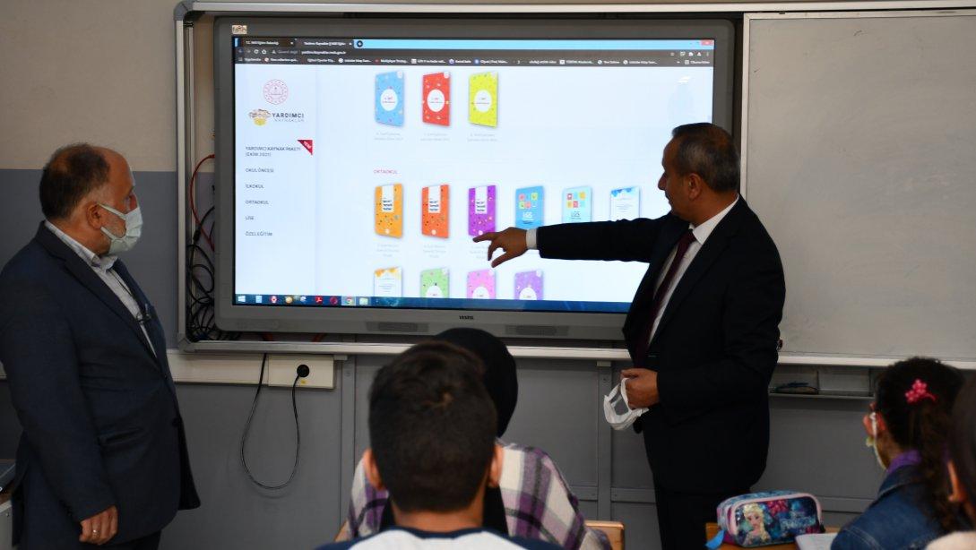 İl Millî Eğitim Müdürümüz Nevzat AKBAŞ Okul Ziyaretini Safranbolu Fatih Sultan Mehmet Anadolu Lisesi'nde Sürdürdü