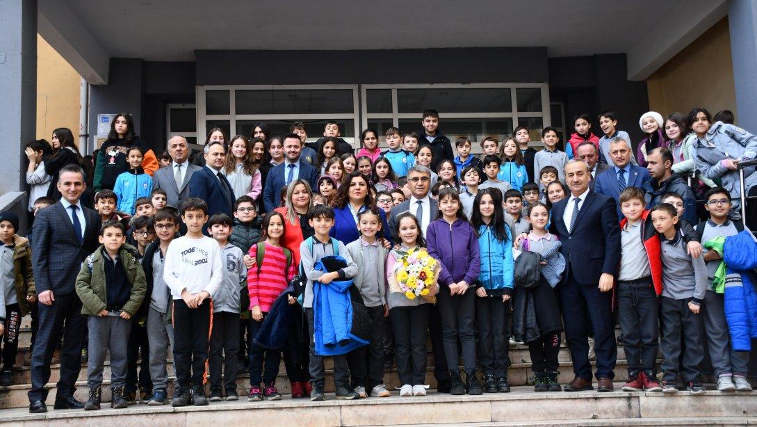 Valimiz Sayın Fuat GÜREL, TOKİ Cevizkent Bahaddin Gazi Ortaokulu ile İmam Hatip Ortaokulunu Ziyaret Etti