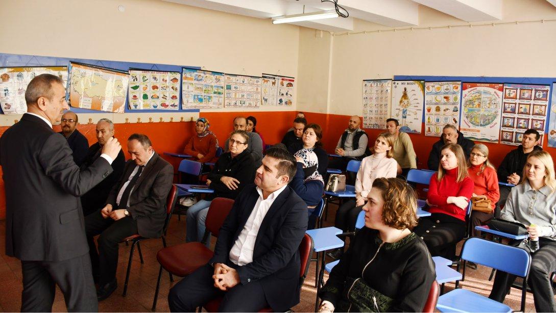 İl Millî Eğitim Müdürümüz Nevzat AKBAŞ, Fazlı Yeşilyurt Ortaokulunda düzenlenen Psikososyal Destek Eğitimi Kursunu Ziyaret etti.