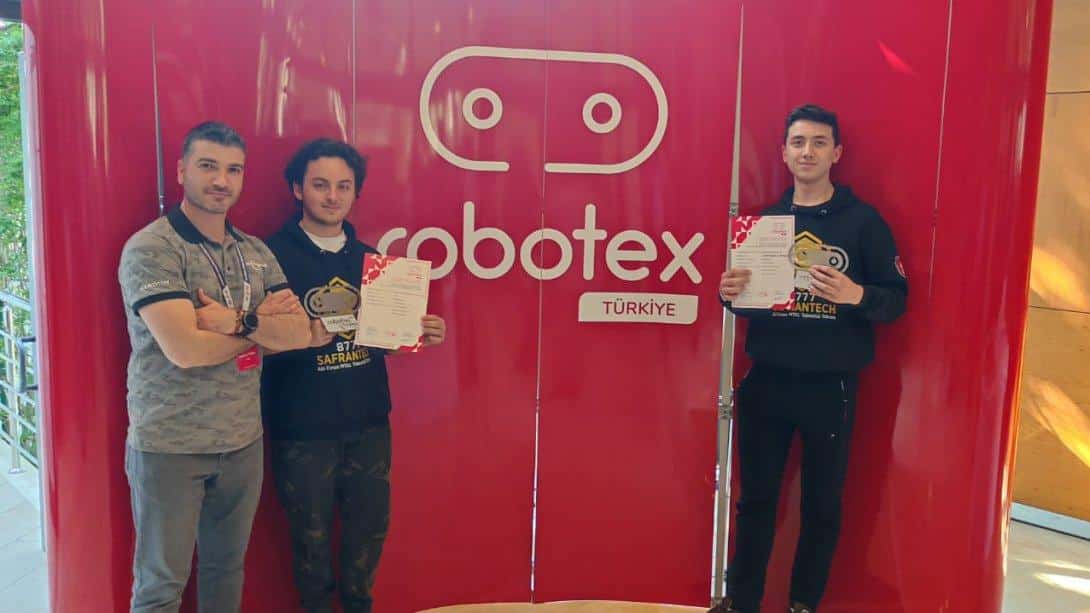 Öğrencilerimiz Robotex Dünya Şampiyonasına Katılıyor 