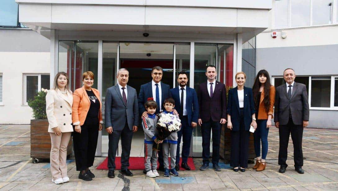 Valimiz Sayın Fuat GÜREL'den Karabük Bahçeşehir Kolejine Ziyaret