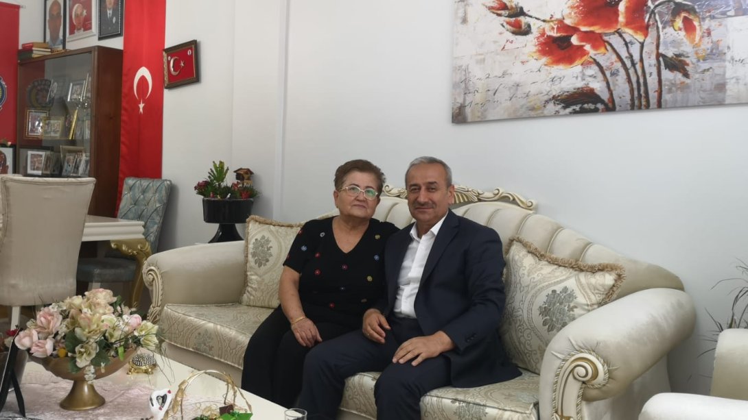 İl Millî Eğitim Müdürümüz Nevzat Akbaş, Şehidimiz Ercan Hırçın'ın Annesi Reyhan Hırçın'ı Ziyaret Etti