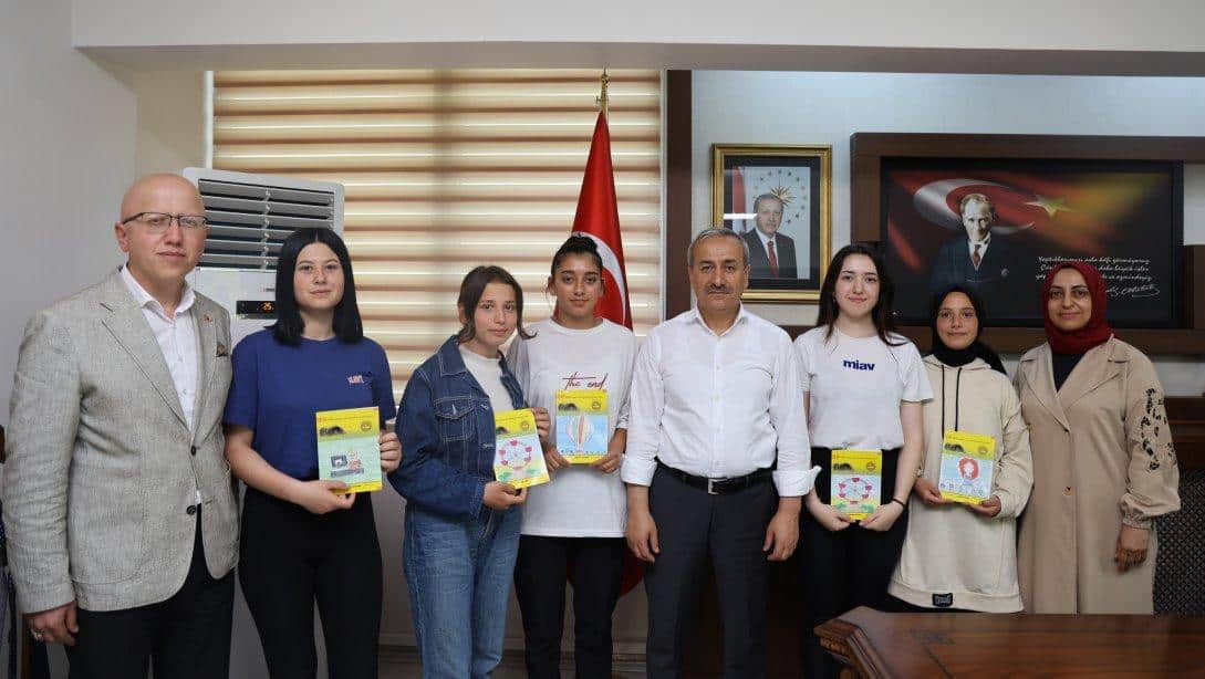 Eflani Borsa İstanbul Çok Programlı Anadolu Lisesi Öğrencileri 